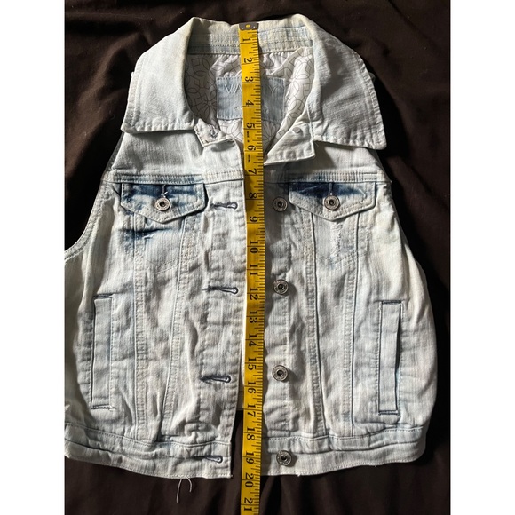 Vanity Denim Vest - Picture 4 of 6